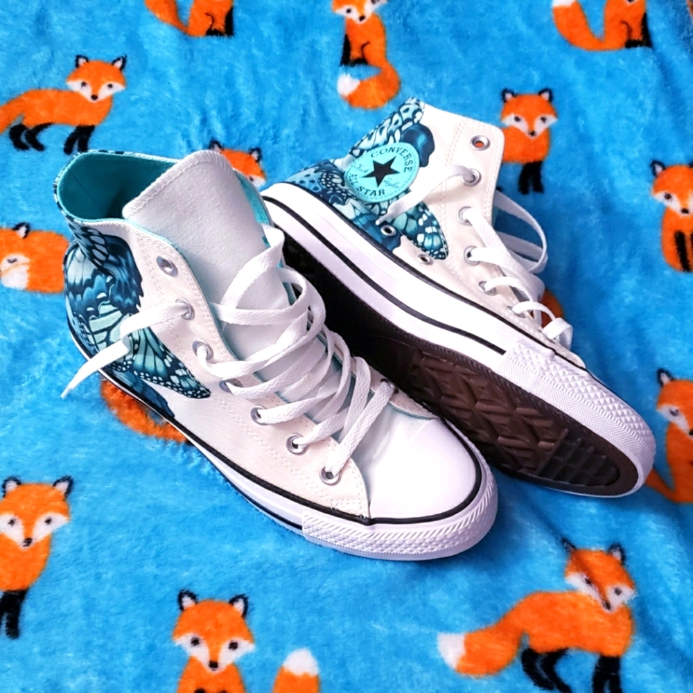 Converse All-Stars White with Butterflies